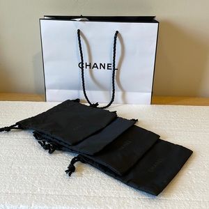 NEW✨Chanel jewelry bags (4) and paper bag (1)